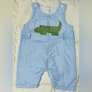 Boutique Honeydew striped Jon Jon with alligator applique sz 18-24 months
